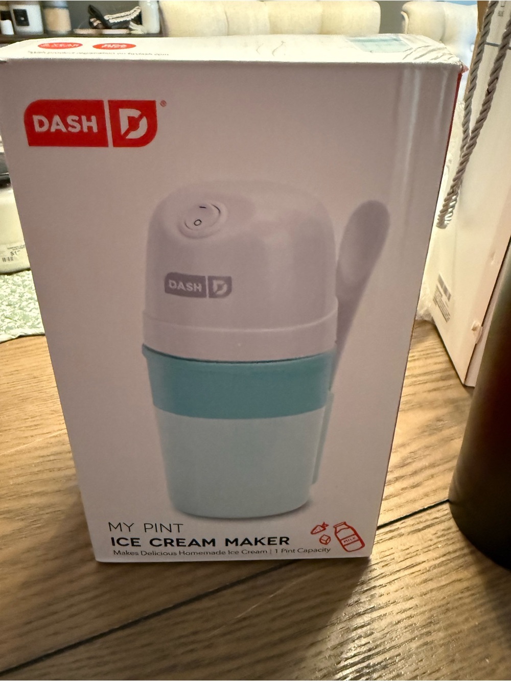 DASH my pint ice cream maker. Great condition.